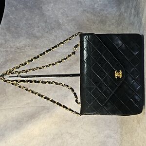 Chanel Black Lambskin Single Front Flap 24k Gold Hardware Chain Crossbody Purse